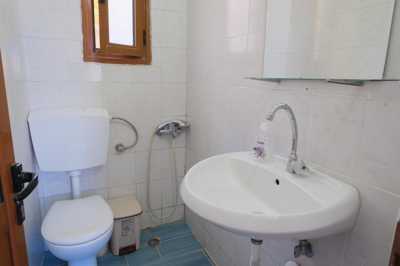 Mehilli Hotel Dhërmi Zewnętrze zdjęcie
