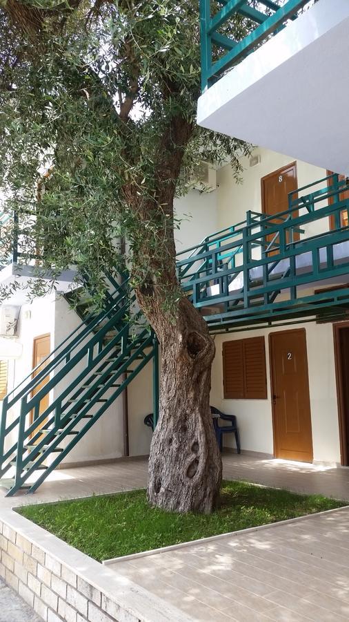 Mehilli Hotel Dhërmi Zewnętrze zdjęcie