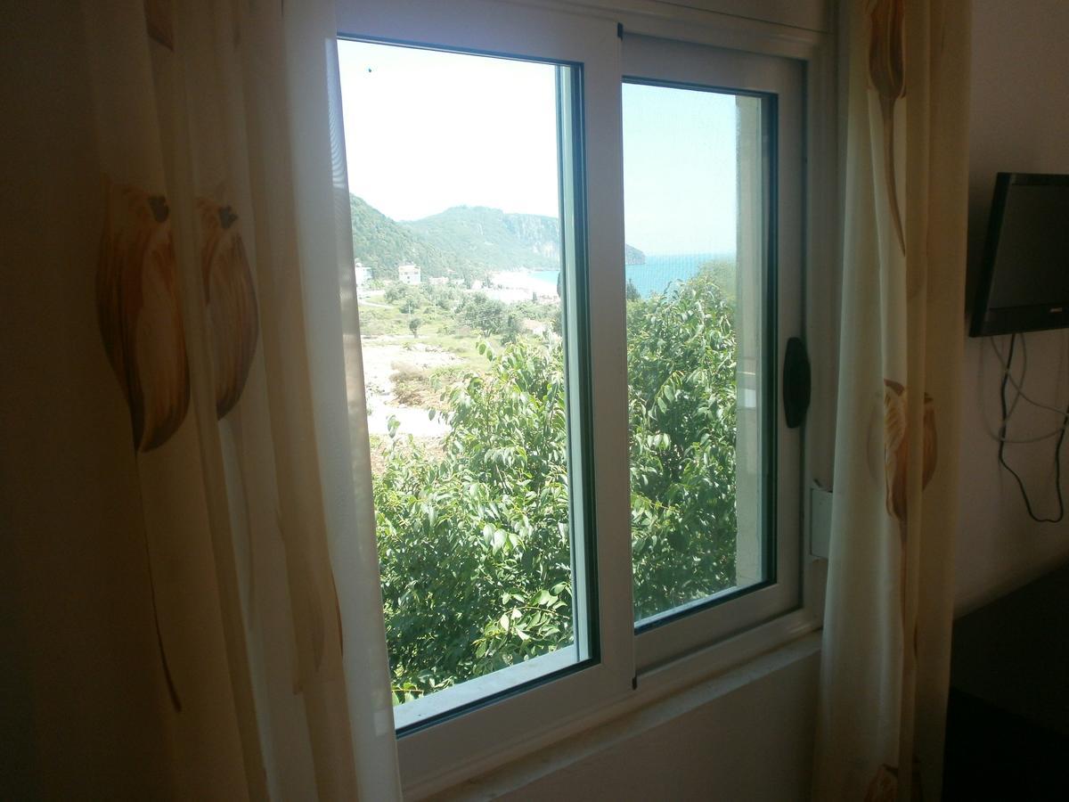 Mehilli Hotel Dhërmi Zewnętrze zdjęcie